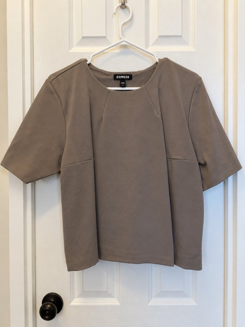 Express top - Picture 1 of 2